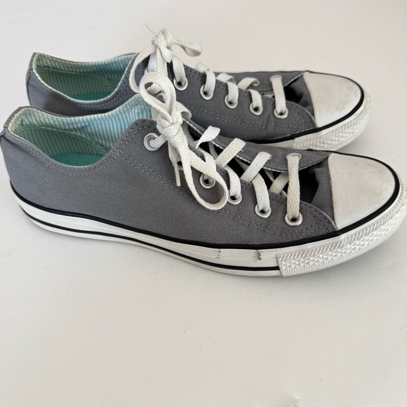 Converse Womens Size 10 Chuck Taylor All Star Double Tongue Gray Shoes Sneakers - Picture 4 of 8